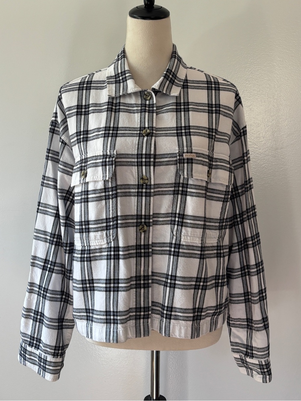 NWOT Women’s Brixton Bowery Black White Birdie Blue Plaid Button Flannel Shirt M